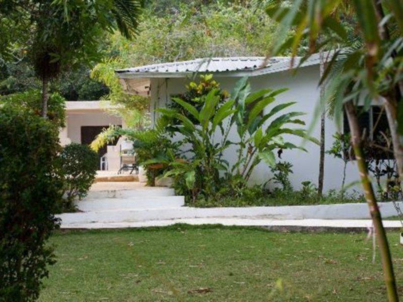 San San Tropez Hotel Port Antonio Exterior photo